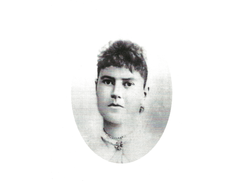 Hannah Mounsey portrait-300